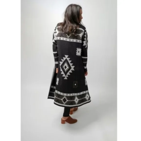 Parkhurst 🇨🇦 Fuzzy Sweater - Picture 4 of 10